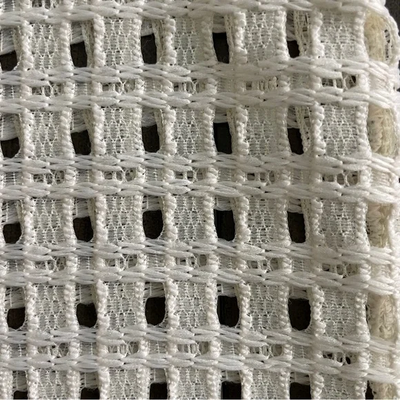 BANANA REPUBLIC SHEER RUFFLE EYELET NET BLOUSE TOP!! - Picture 5 of 9